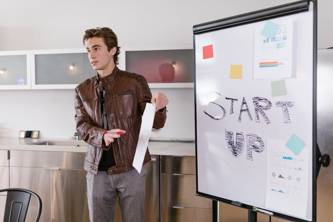 Estrategia de transformación digital — equipo de negocio y tecnología